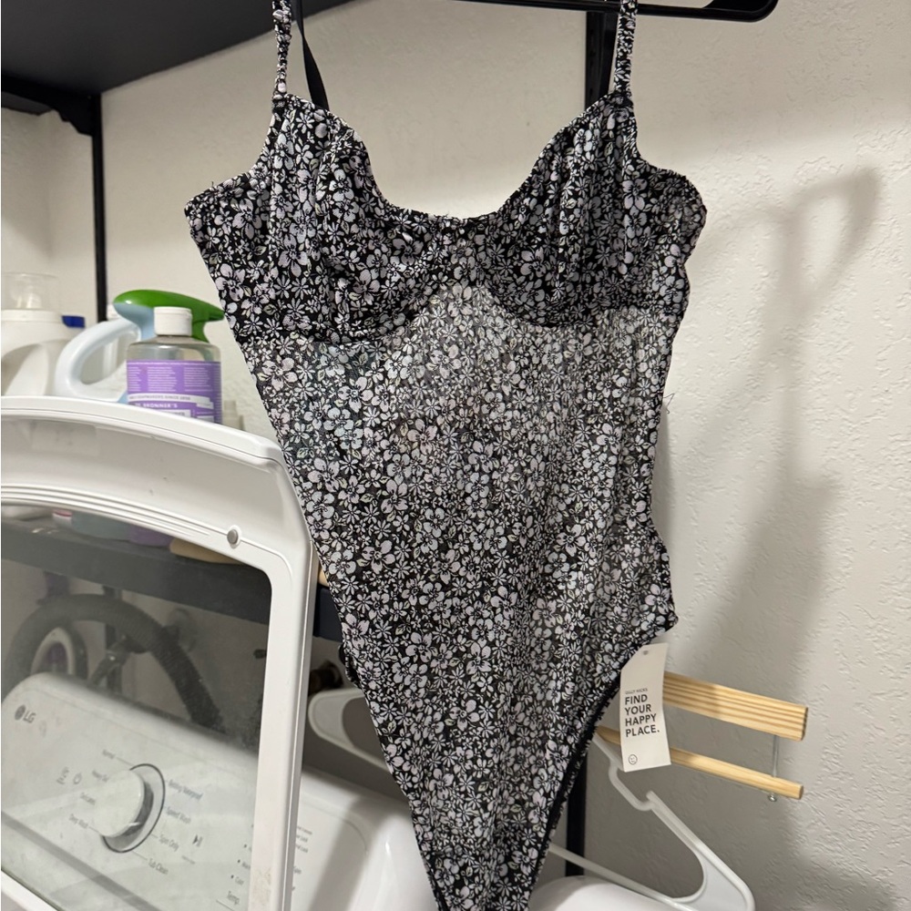 Floral Gilly Hicks Hollister Bodysuit NWT
